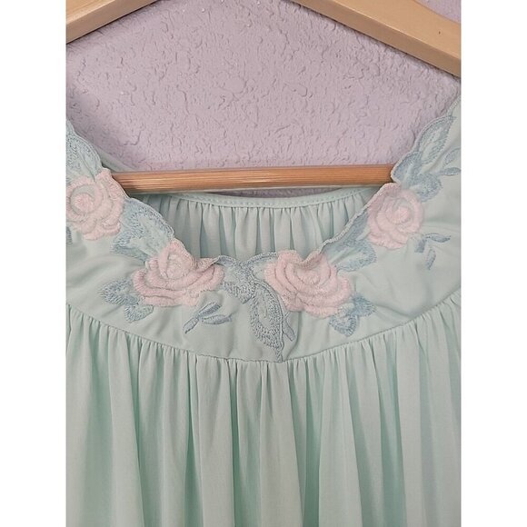Vintage Shadowline Gown Long Pale Blue Rosette Embroidered Flutter Sleeve Small - Picture 3 of 7